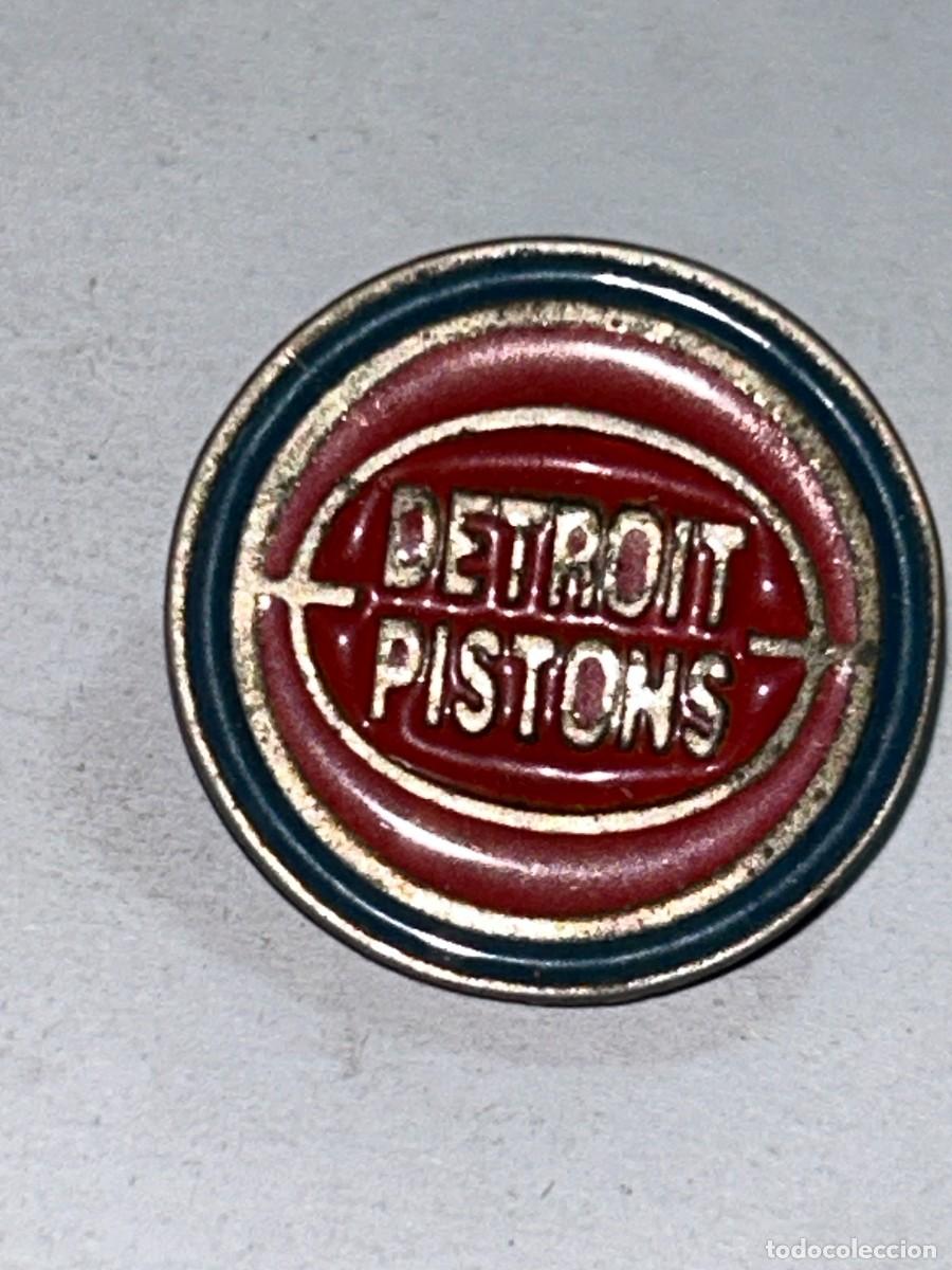 Pin's de collection: PIN DETROIT PISTONS NBA 1992