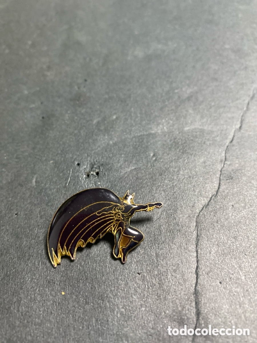 Pins de colecci&oacute;n: Pin Batman superh&eacute;roes