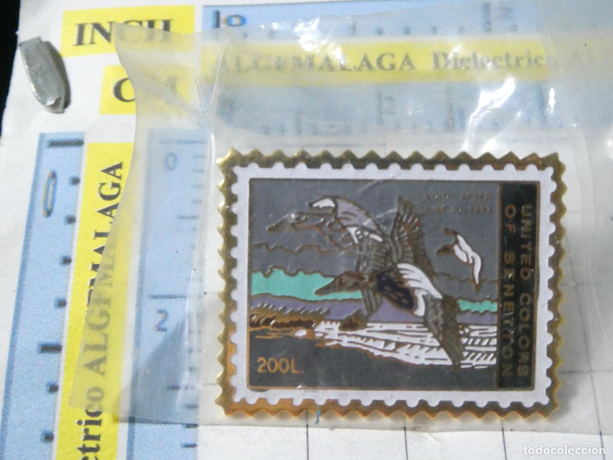 Collection pins: PIN. SELLO CORREOS AVES GANSOS 1993. UNITED COLORS OF BENETTON. ROPA