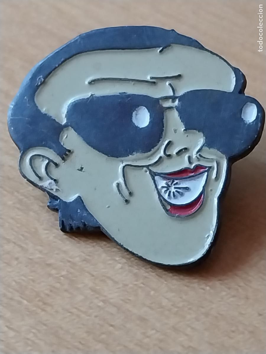 Pins de colecci&oacute;n: JULIO IGLESIAS CARICATURA PIN PINCHO PINTURA LACADA 2,5CM APROX ALTO