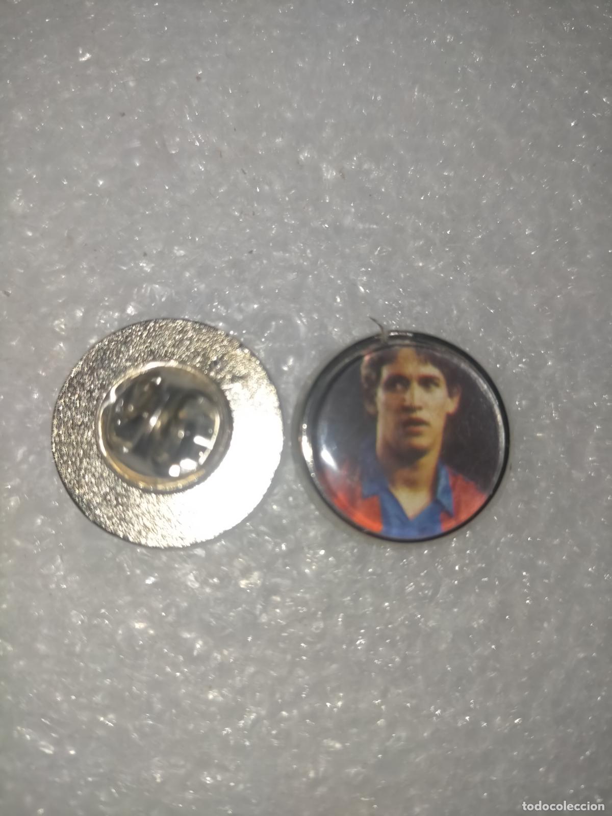 Pins de colecci&oacute;n: pin redondo metal - jugador f&uacute;tbol club Barcelona