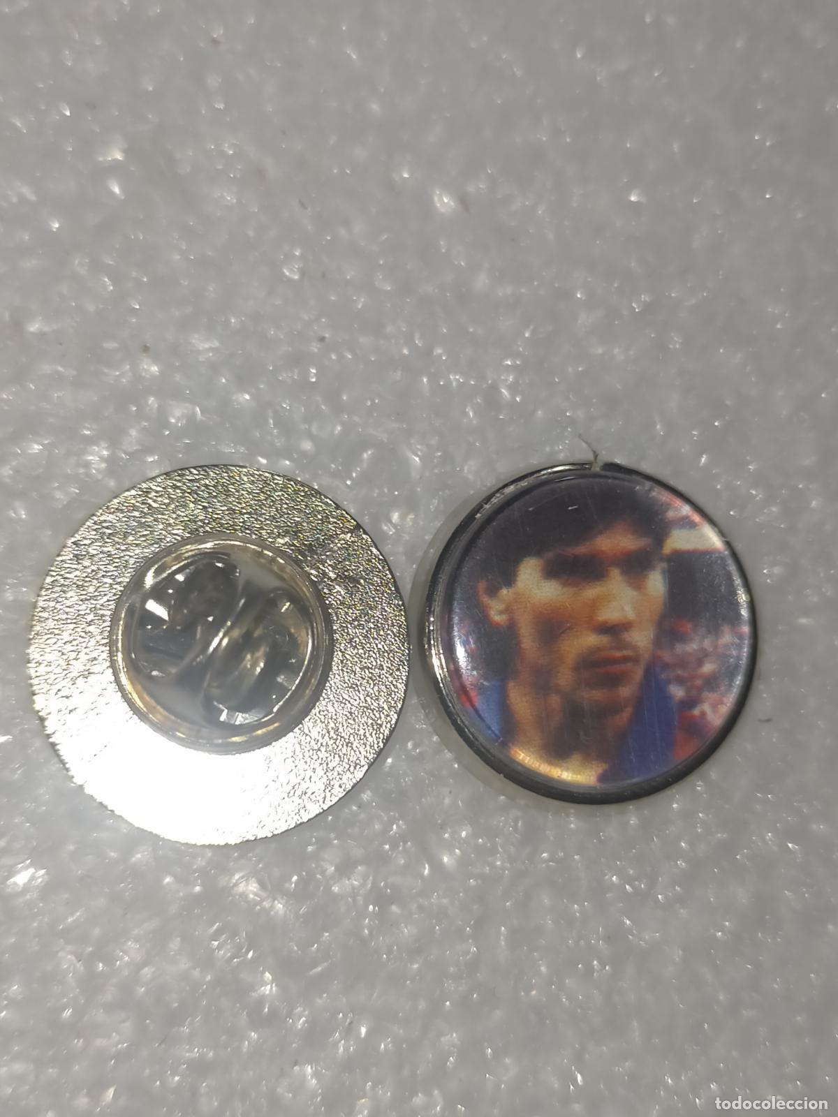 Collection pins: pin redondo metal - jugador f&uacute;tbol club Barcelona