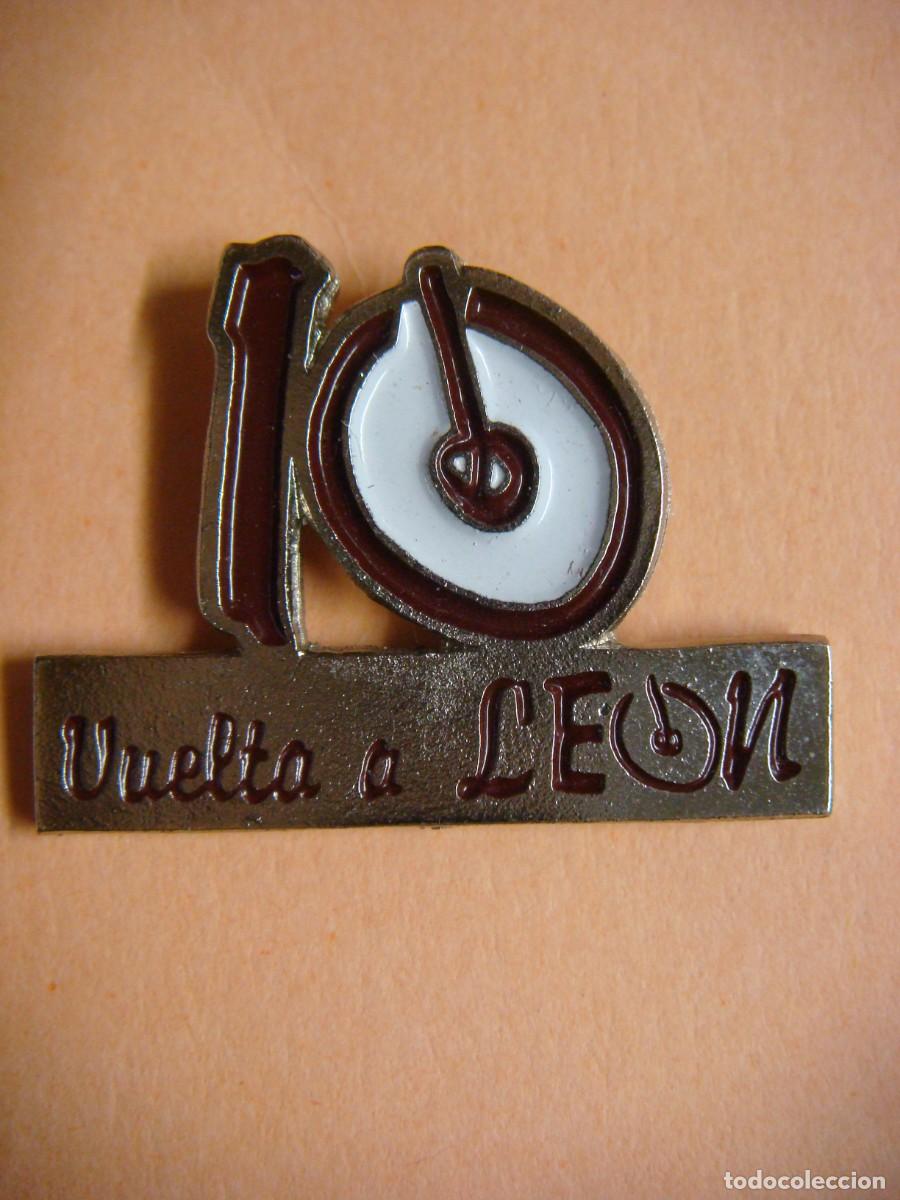 Pins de colecci&oacute;n: PINS DE 10 VUELTA CICLISTA A LEON-CAJ-N&ordm;-20
