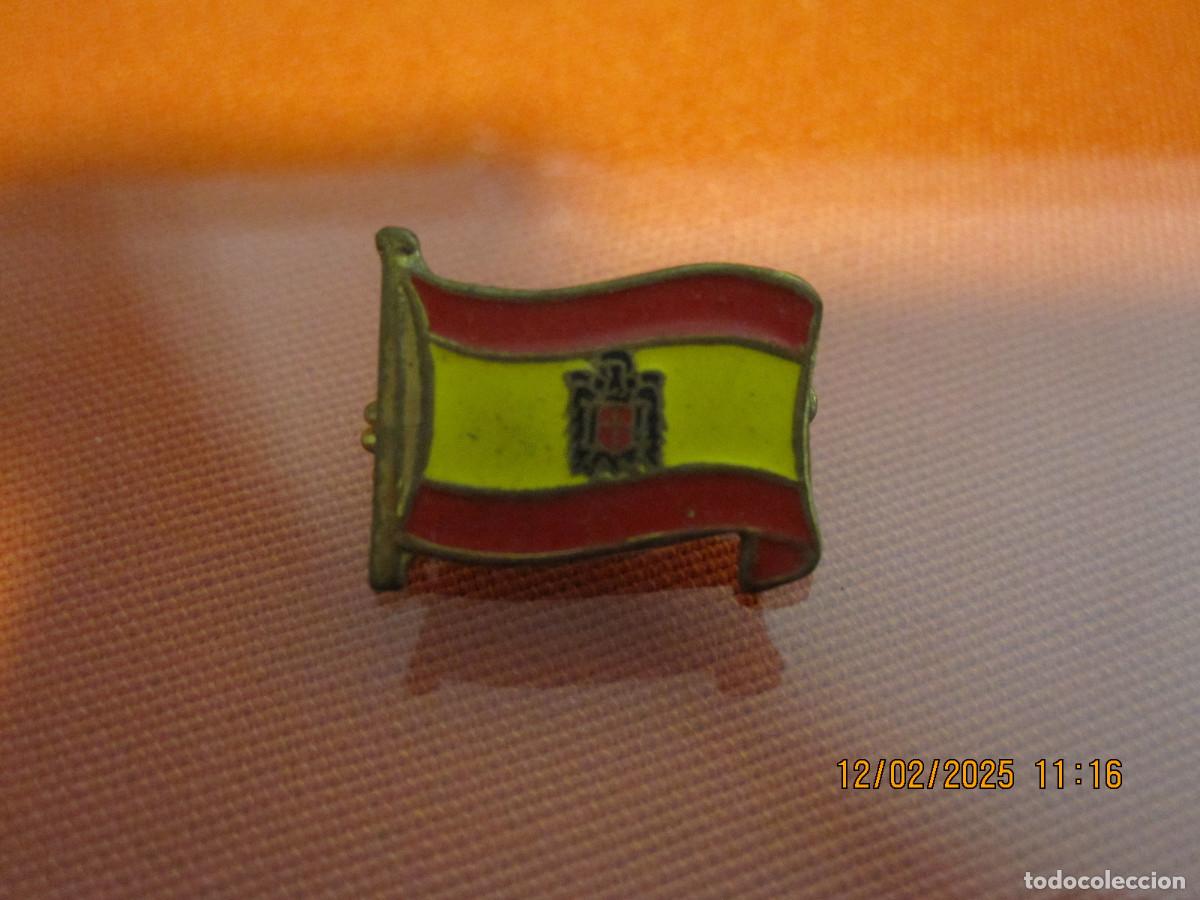 Pins de colecci&oacute;n: ANTIGUA INSIGNIA O PIN DE AGUJA DE LA BANDERA ESPANOLA ( CAN13)