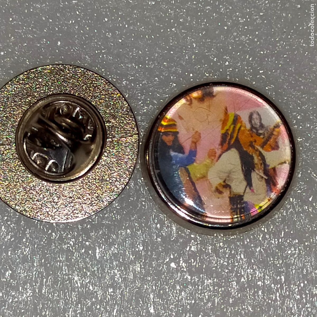 Pins de colecci&oacute;n: pin redondo metal - MUSICA CARNAVAL DE CADIZ CHIRIGOTA LOS YESTERDEY AGRUPACION