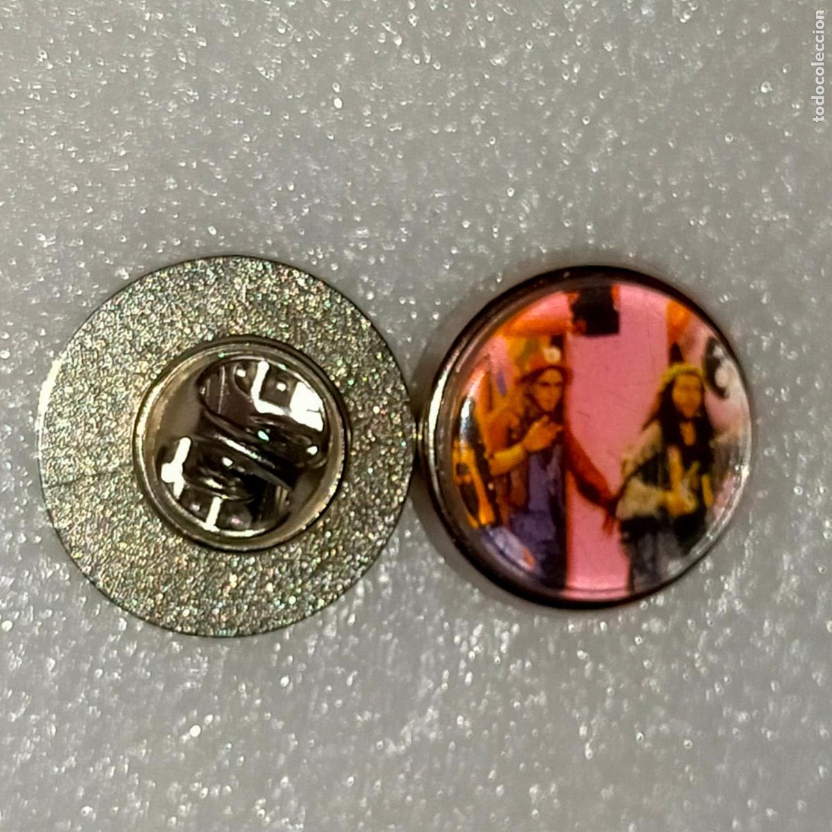 Pins de colecci&oacute;n: pin redondo metal - MUSICA CARNAVAL DE CADIZ CHIRIGOTA LOS YESTERDEY AGRUPACION
