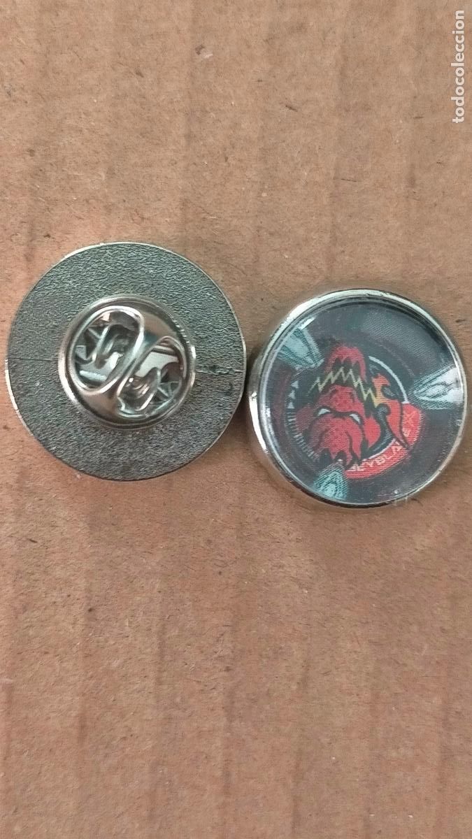 Pins e Spille di collezione: PIN REDONDO METAL - juguetes IMAGEN LANZADORES DE Beyblade