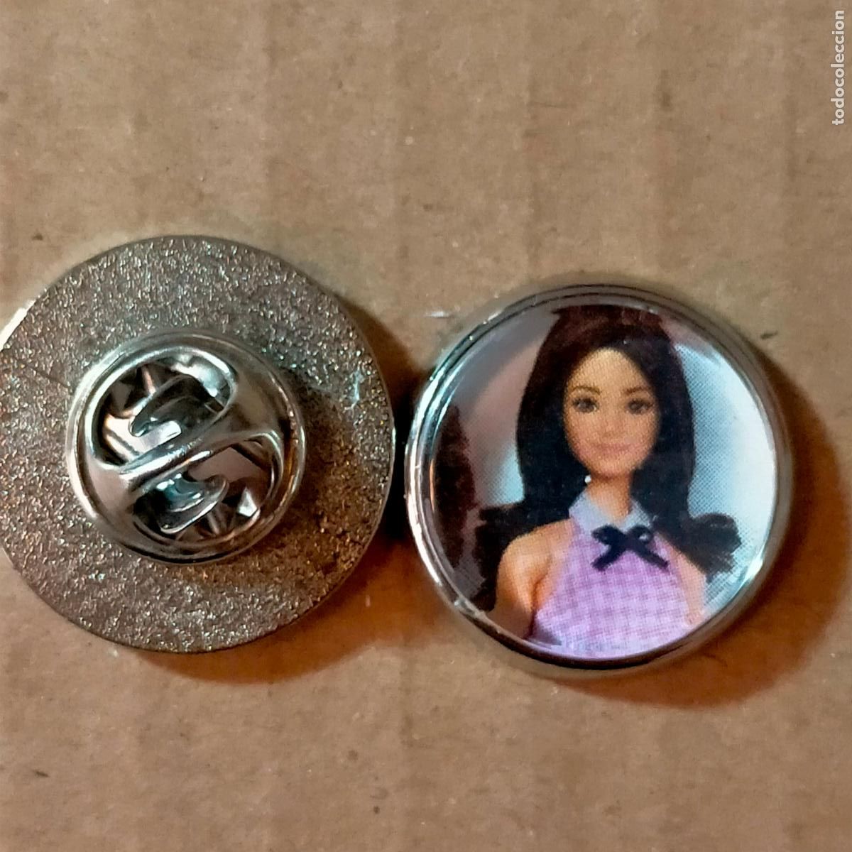 Pins de colecci&oacute;n: PIN REDONDO METAL - juguetes mu&ntilde;ecas Barbie y Ken