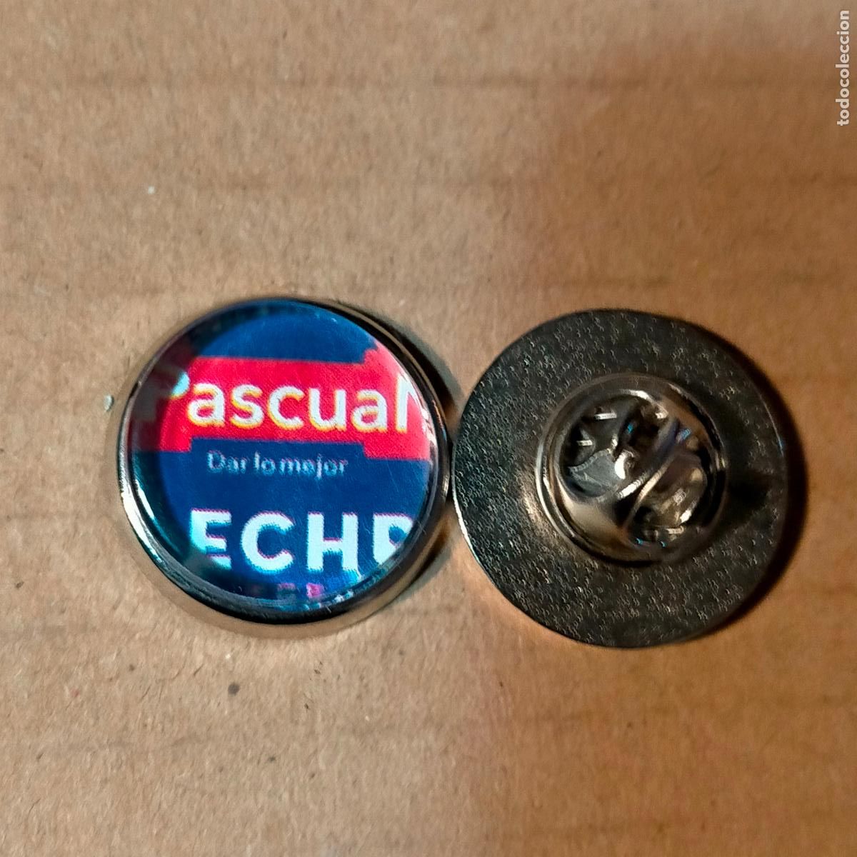 Pins de cole&ccedil;&atilde;o: PIN REDONDO METAL - publicidad marca comercial leche l&aacute;cteo Pascual