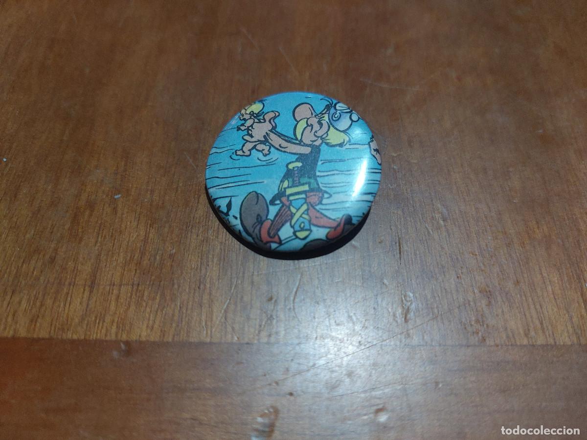 Pins de colecci&oacute;n: ASTERIX. COMIC CHAPA PIN. 0,31 MM MET&Aacute;LICA POR DETR&Aacute;S. SIN USO. DIFICIL