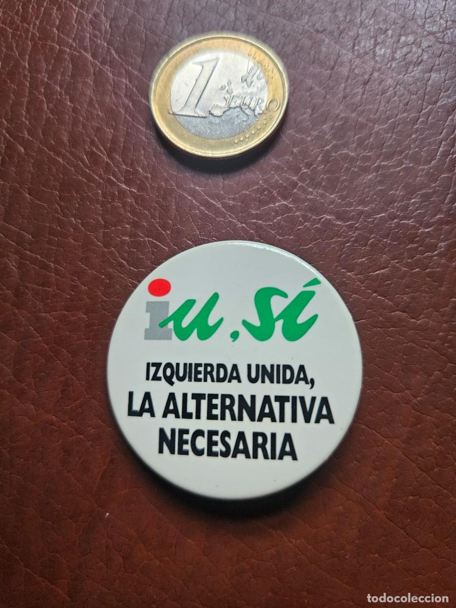 Pins de colecci&oacute;n: Chapa Pin IZQUIERDA UNIDA S&iacute; - IU - Partido pol&iacute;tico - Mediados de los 90 - Imperdible aguja solapa