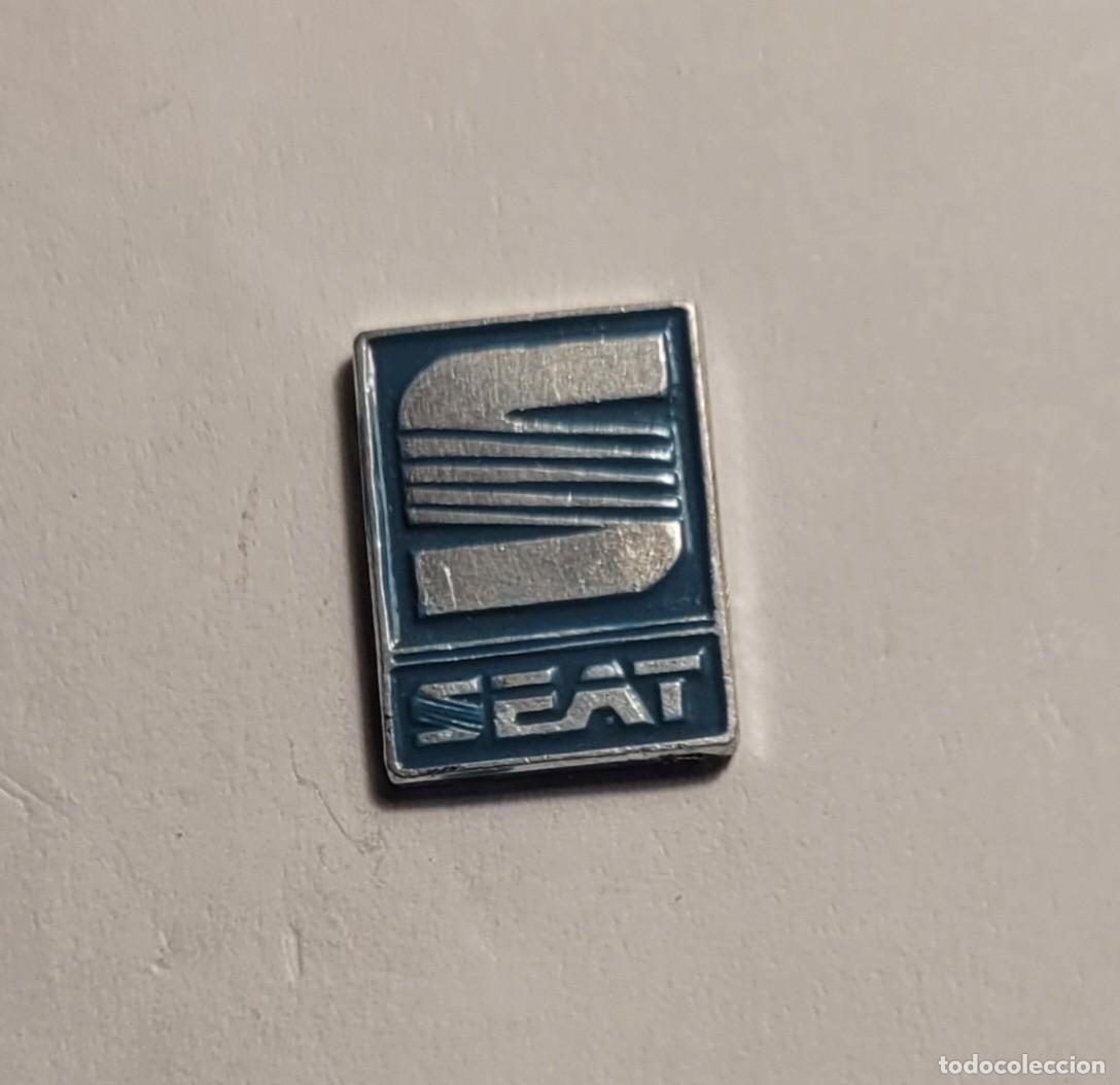 Pins de colecci&oacute;n: Pin coche logo de SEAT - Foto 1