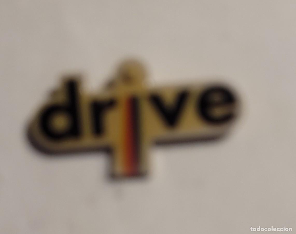 Pins de colecci&oacute;n: Pin propaganda DRIVE - Foto 1