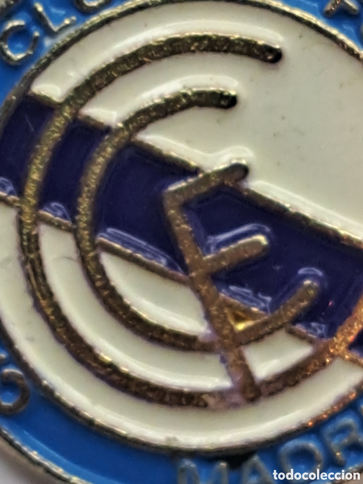 Pins de colecci&oacute;n: Lote 8 pins varios ,( castilla madrid, polic&iacute;a municipal etc..ver fotos)
