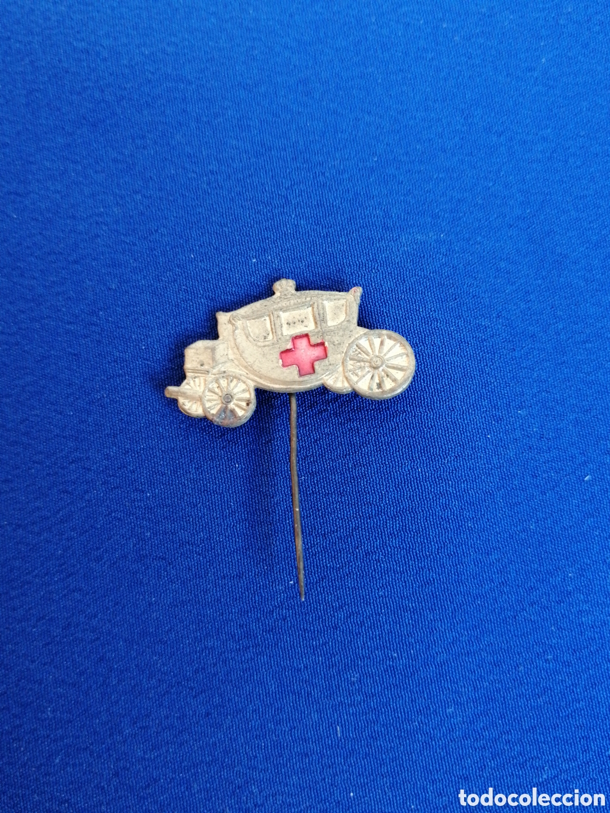 Sammlung von Pins: CRUZ ROJA CARROZA INSIGNIA DE ALFILER ANTIGUA