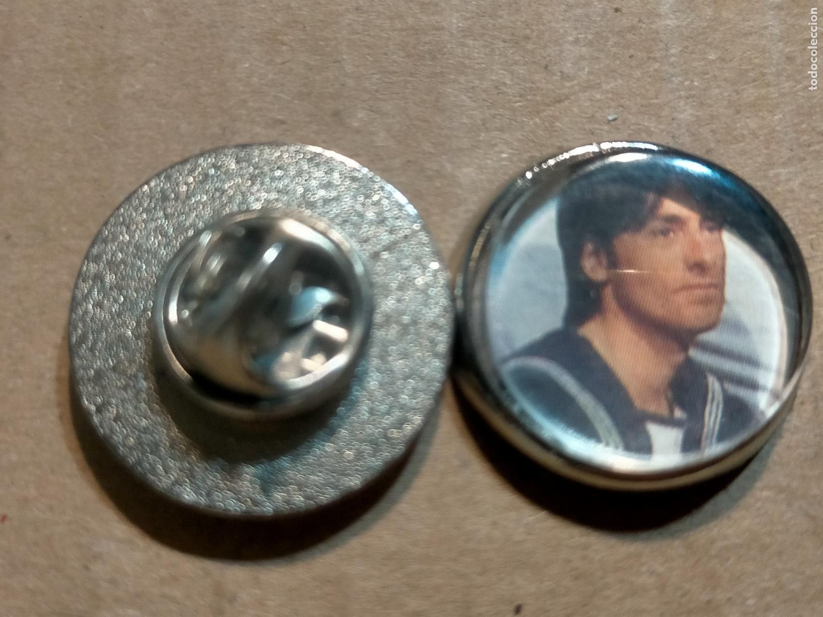 Pins e Spille di collezione: PIN REDONDO METAL - musica cantante rock componente grupo sailor