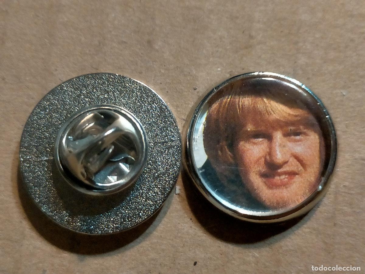 Sammlung von Pins: PIN REDONDO METAL - musica cantante rock componente grupo pilot
