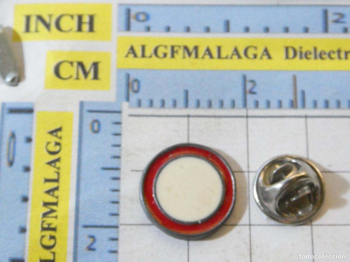 Collection pins: PIN COCHES MOTOS. SE&Ntilde;ALES TR&Aacute;FICO SEGURIDAD VIAL. PROHIBIDO CIRCULAR