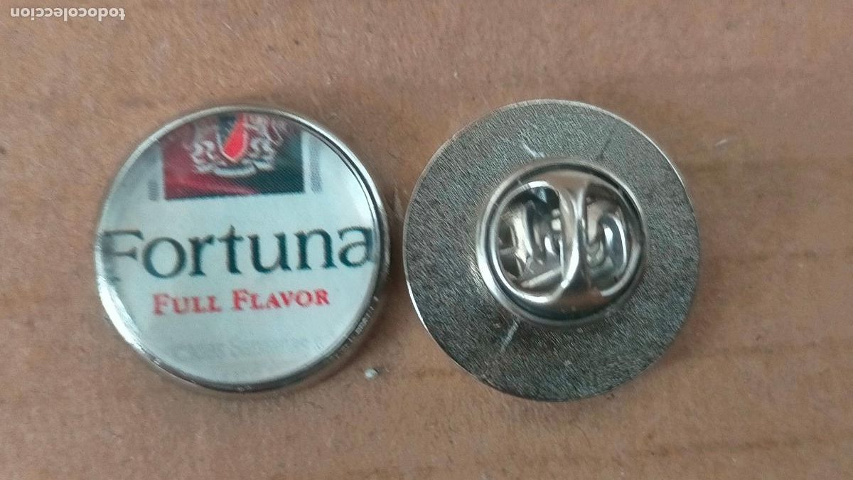 Pins e Spille di collezione: PIN REDONDO METAL - PUBLICITARIO TABACALERA TABACOS CIGARRILLOS FORTUNA