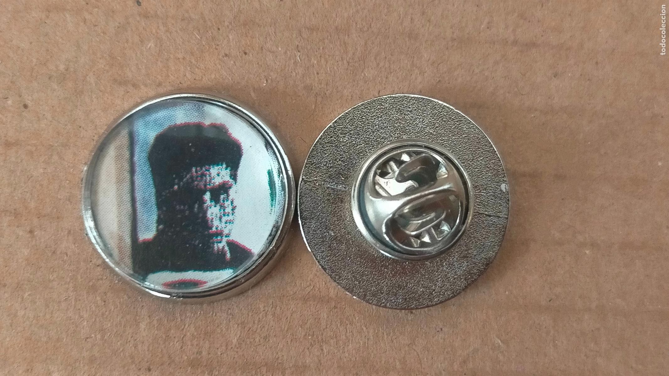 Pins e Spille di collezione: PIN REDONDO METAL - pol&iacute;tico terrorista cartel de Se busca no a la ETA