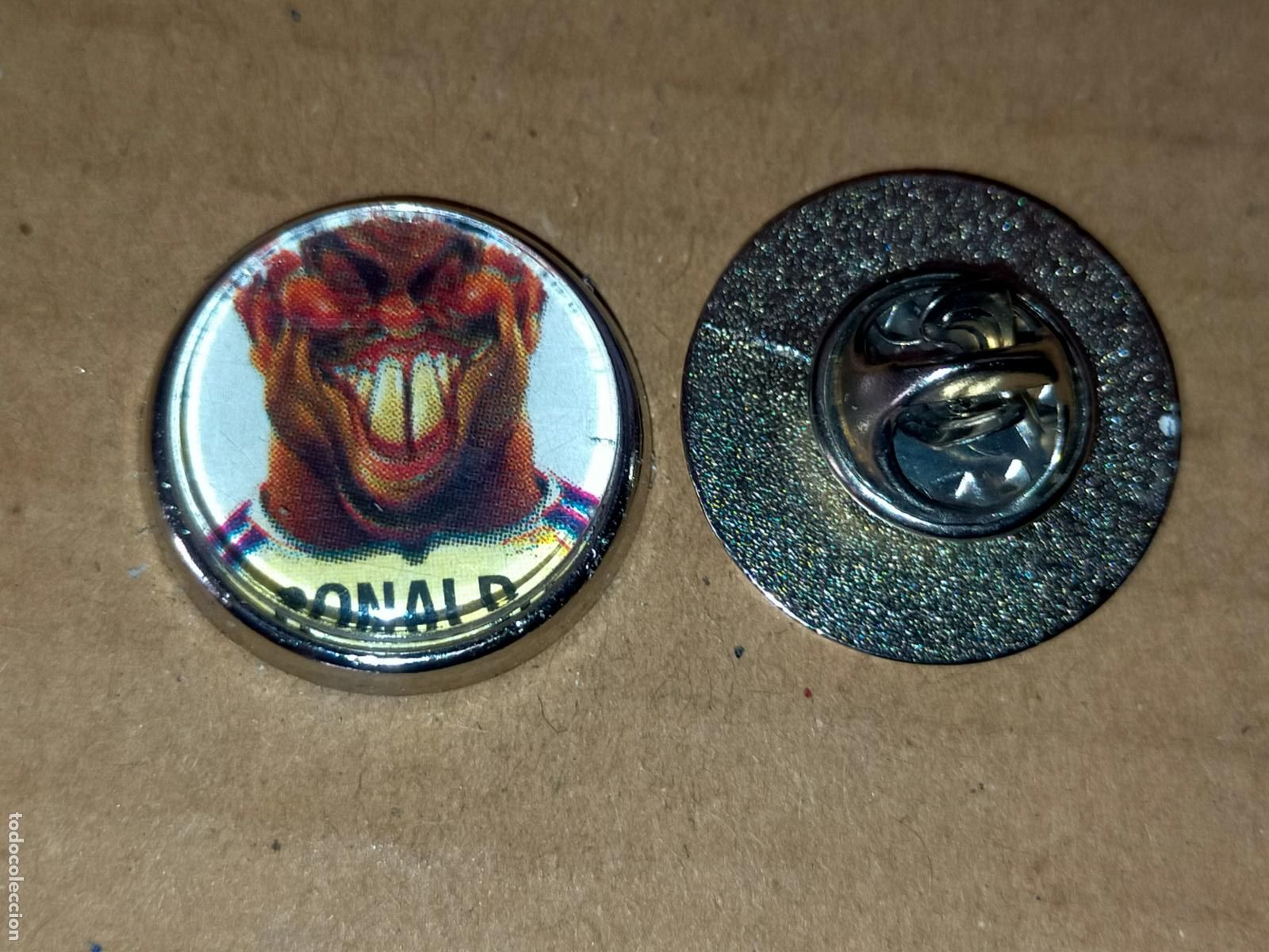 Pins e Spille di collezione: PIN REDONDO METAL - caricatura jugador de f&uacute;tbol Ronaldo