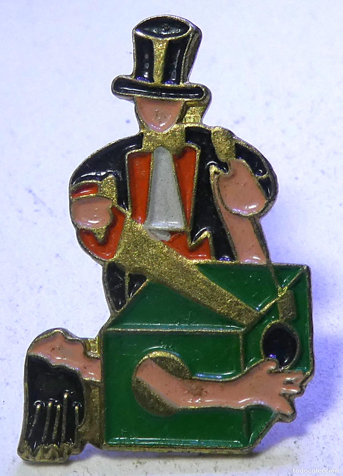 Collection pins: Pin de un mago , de pincho