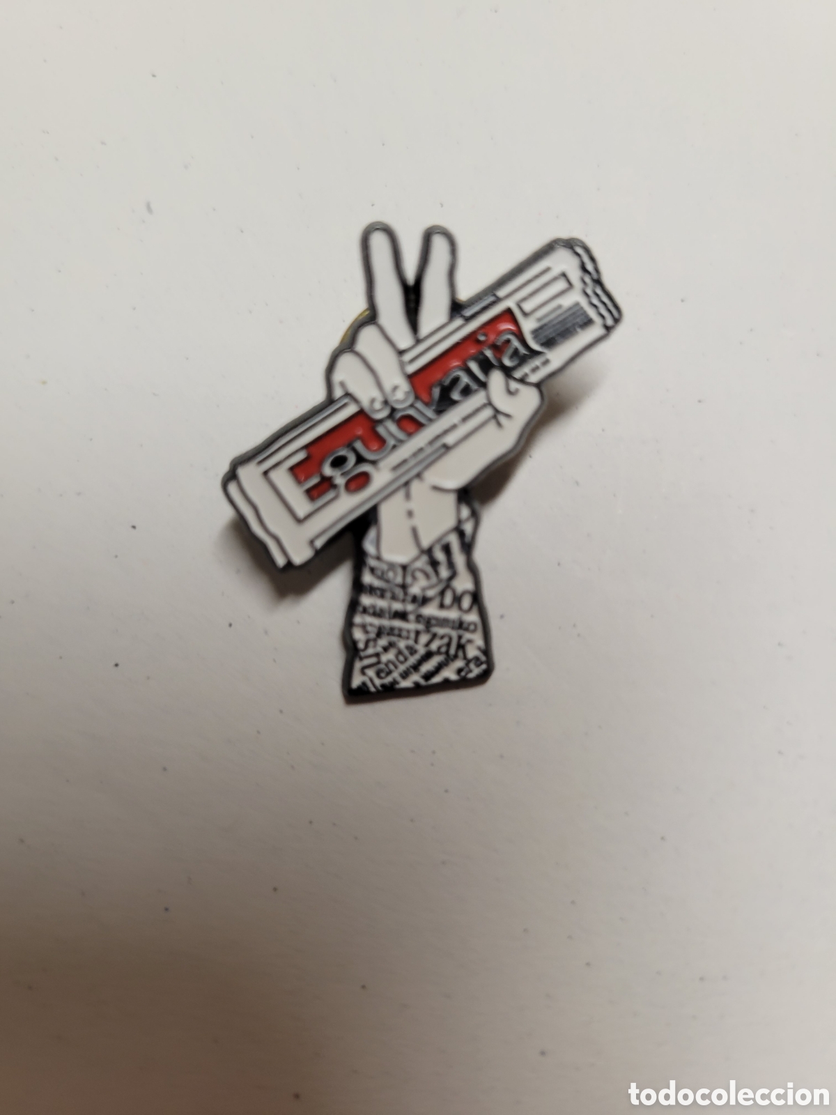 Pins de colecci&oacute;n: Pin Egunkaria euskal herria - Foto 2