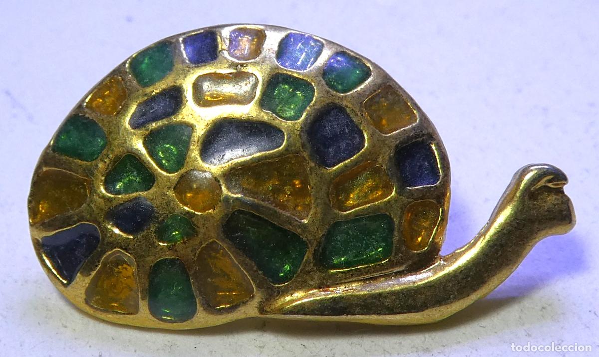 Collection pins: Bonito Pin de un caracol , de pincho