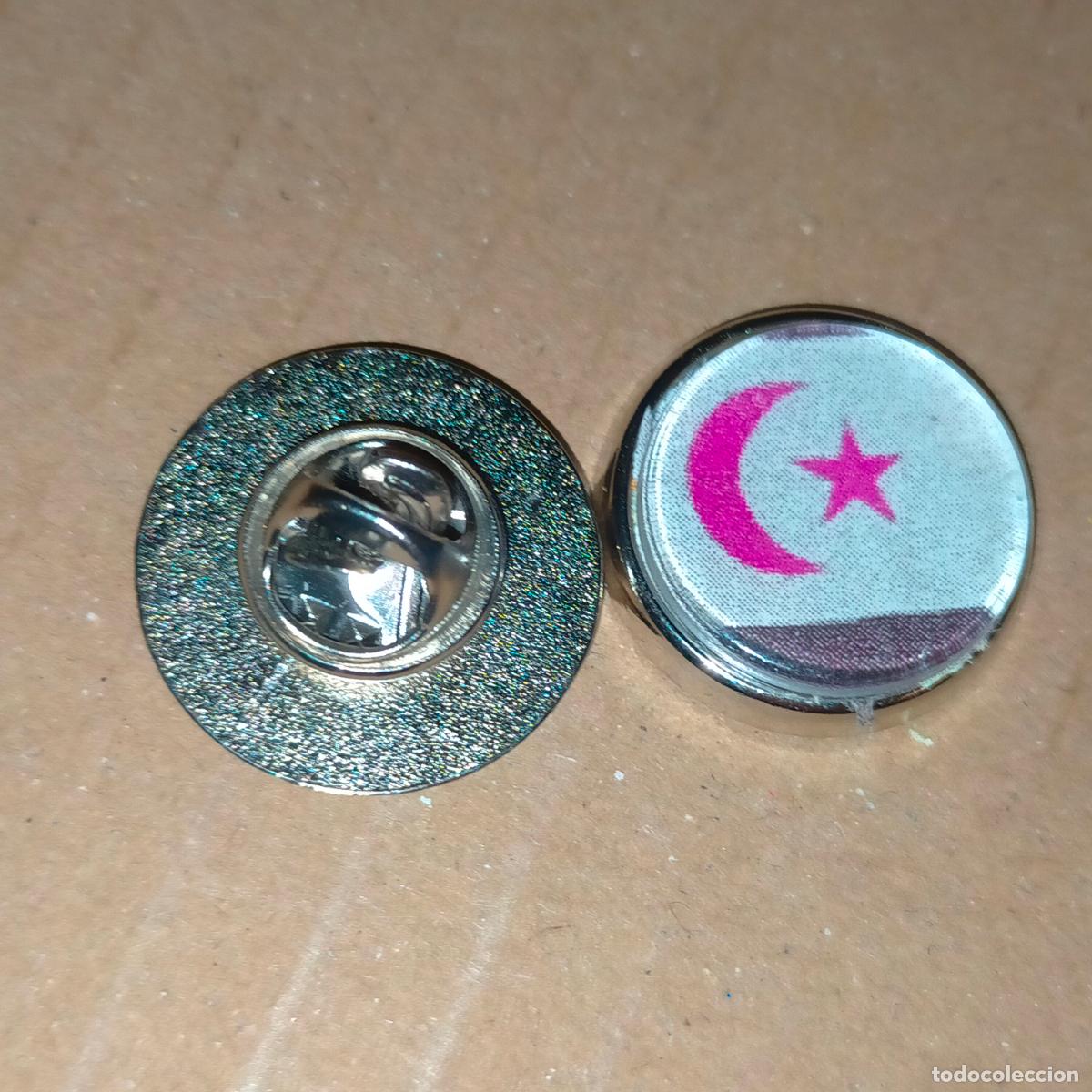 Sammlung von Pins: pin redondo metal - POLITICA