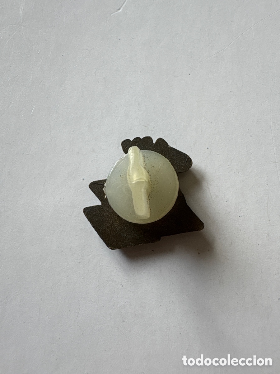Pins de colecci&oacute;n: Antiguo pin de ajedrez (A1) - Foto 3
