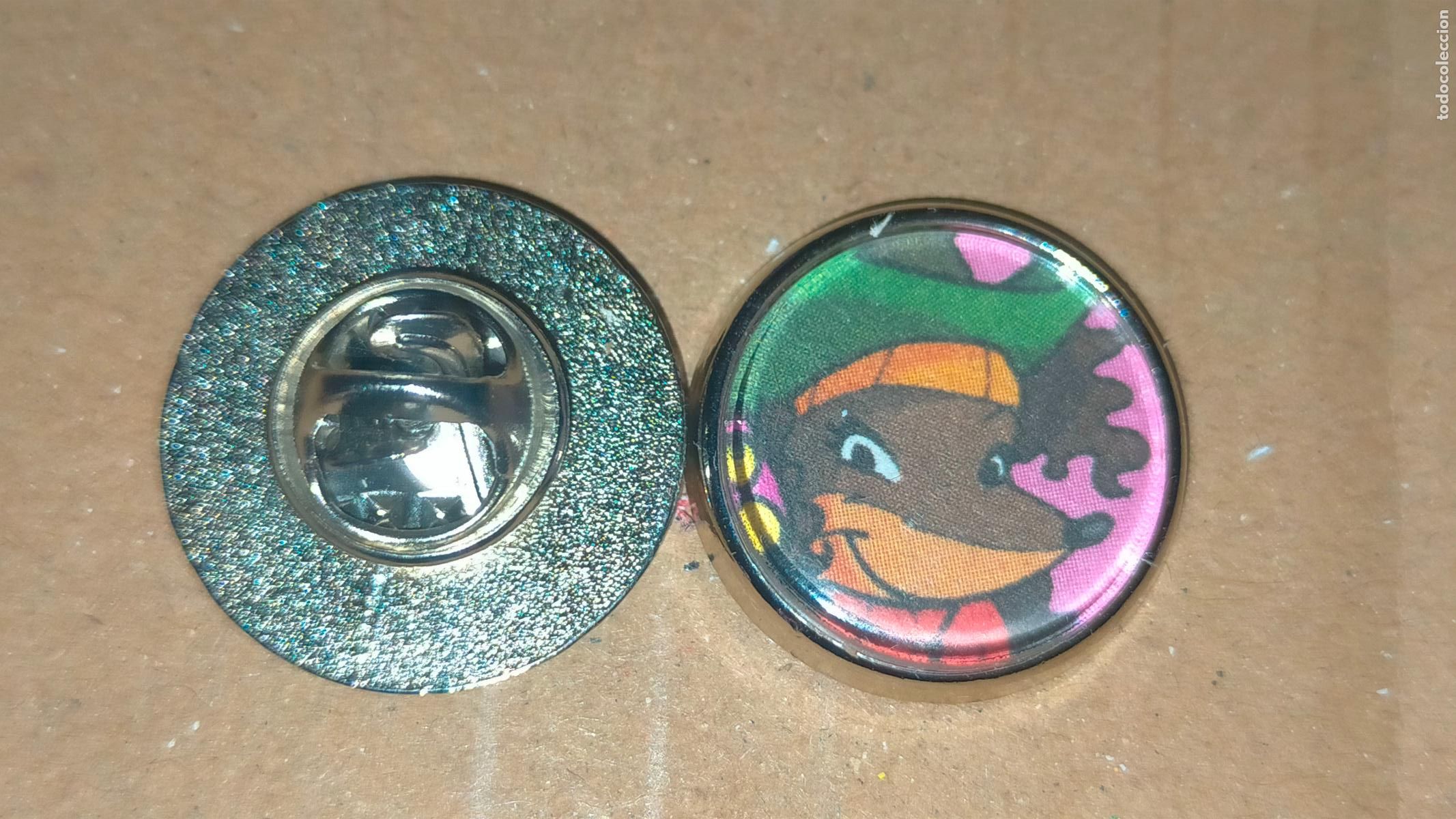 Pin's de collection: pin redondo metal - infantil dibujos animados c&oacute;mics Tea Stilton