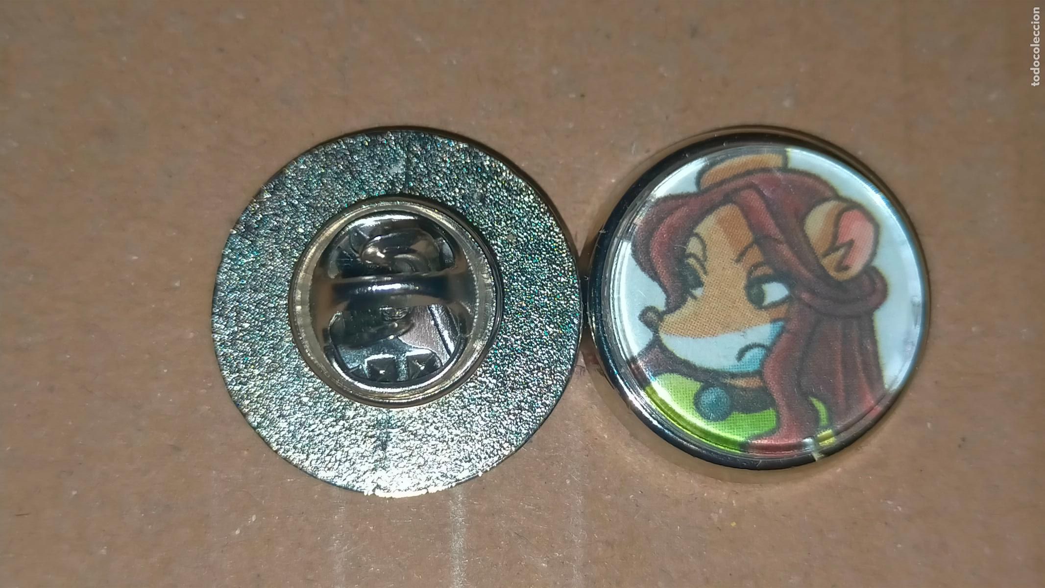 Collection pins: pin redondo metal - infantil dibujos animados c&oacute;mics Tea Stilton