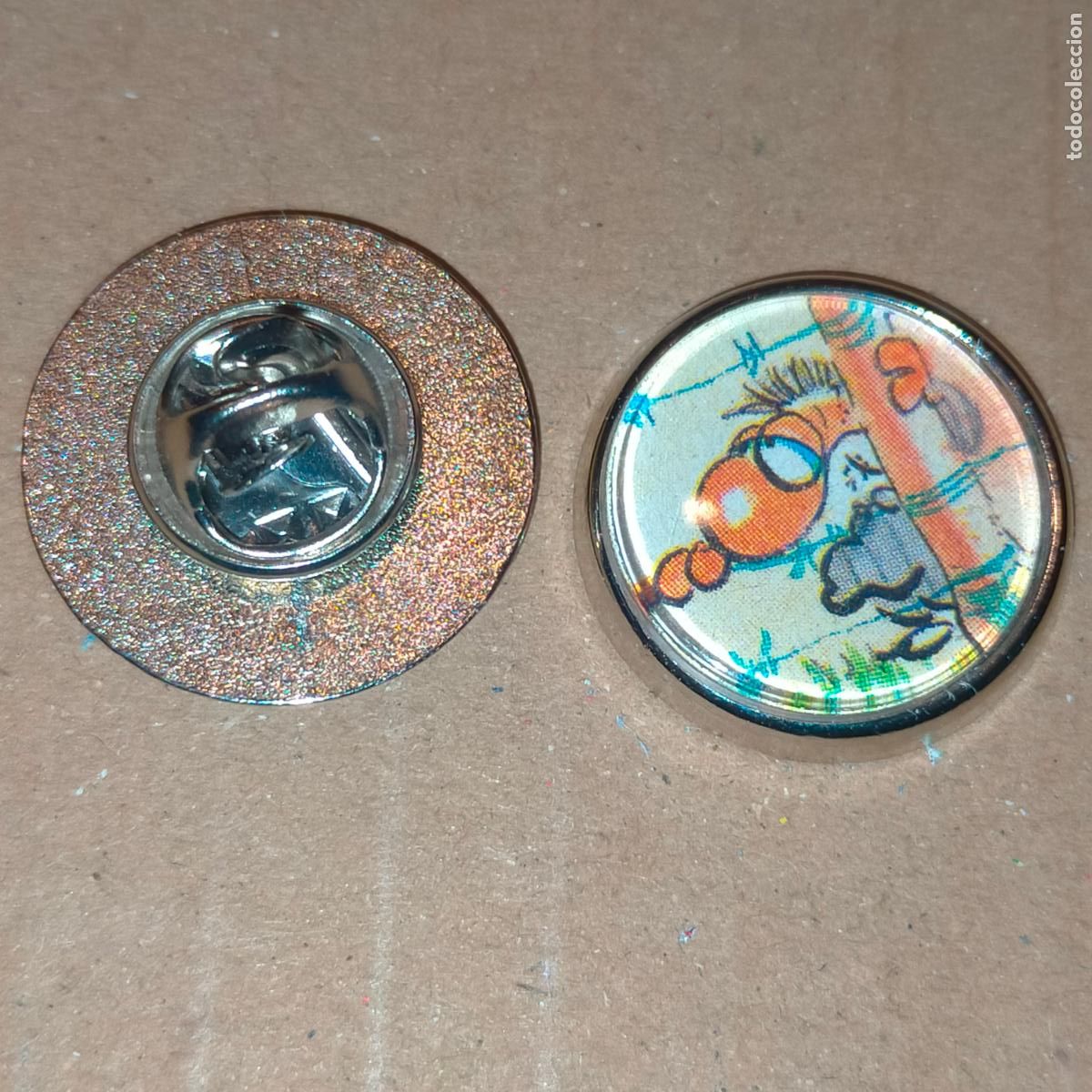 Pin's de collection: PIN REDONDO METAL - c&oacute;mic historias de la puta mili