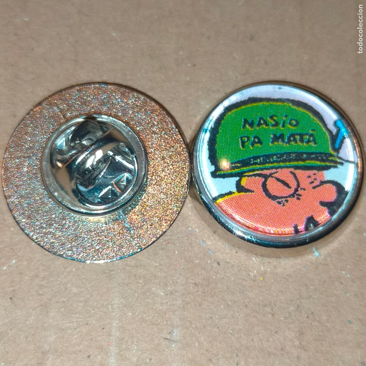Pin's de collection: PIN REDONDO METAL - c&oacute;mic historias de la puta mili