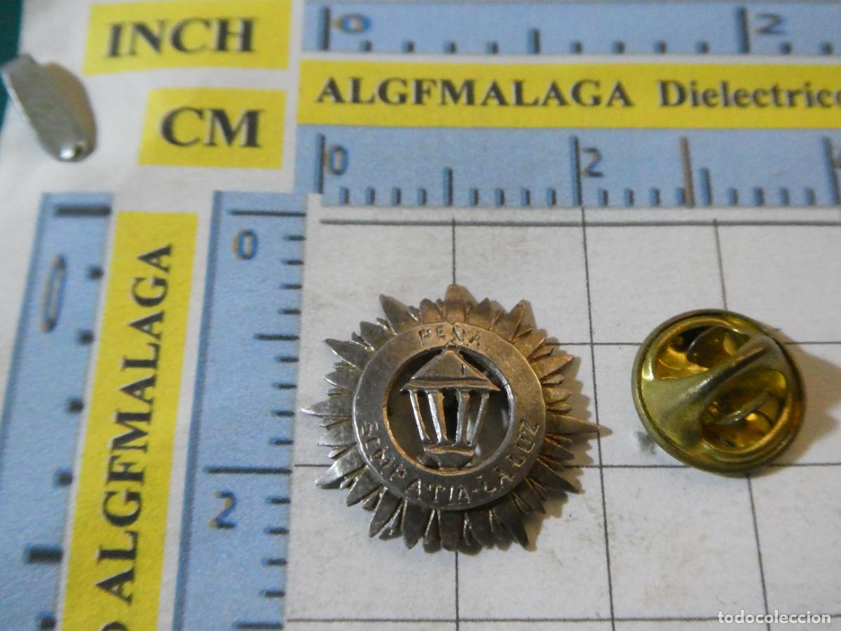 Sammlung von Pins: PIN DE PE&Ntilde;AS DE M&Aacute;LAGA DEPORTES CULTURA. PE&Ntilde;A SIMPAT&Iacute;A LA LUZ. PLATA?