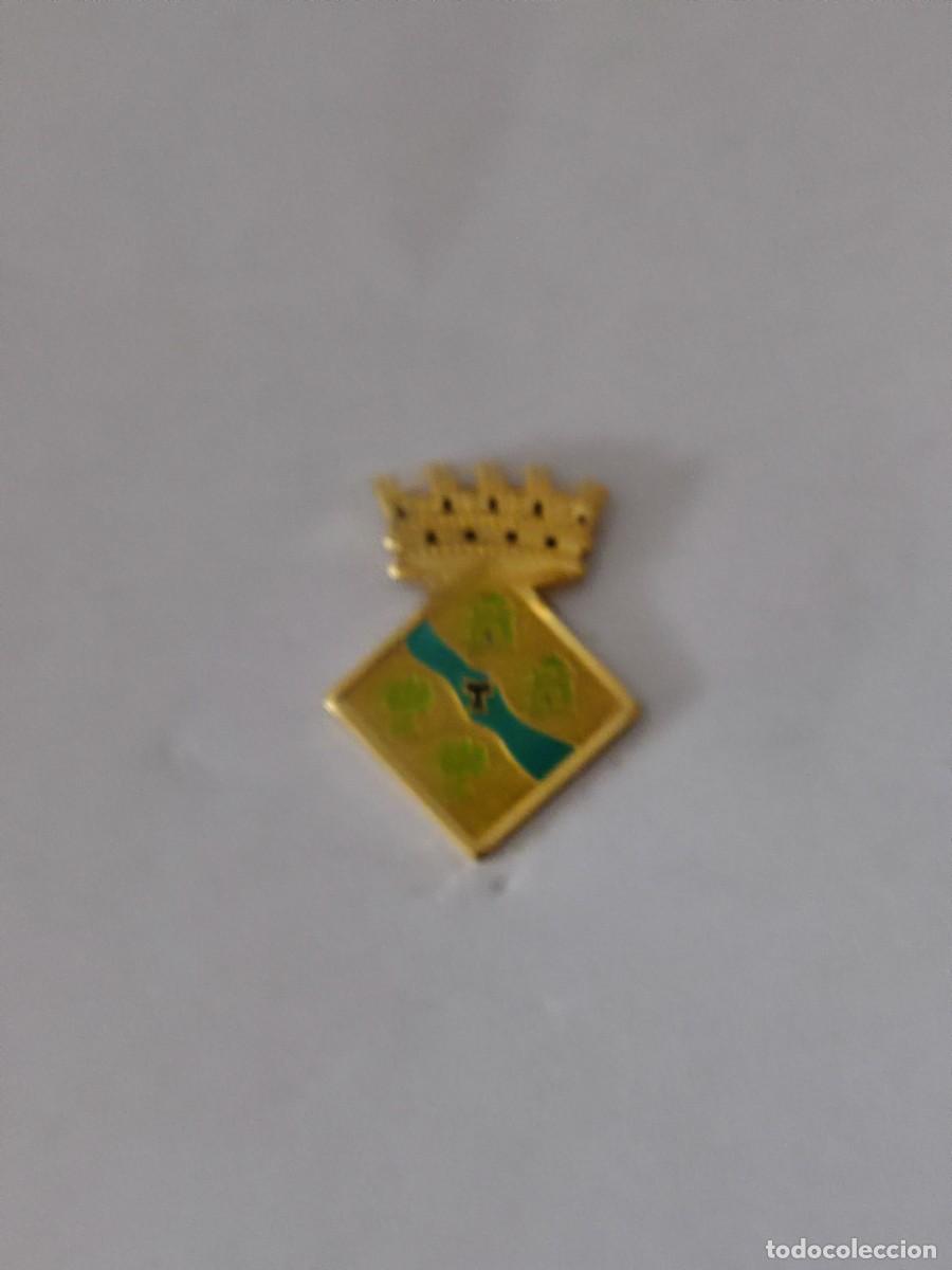 Pins de colecci&oacute;n: PIN ESCUDO HERALDICO DE LES BORGES DEL CAMP (TARRAGONA)