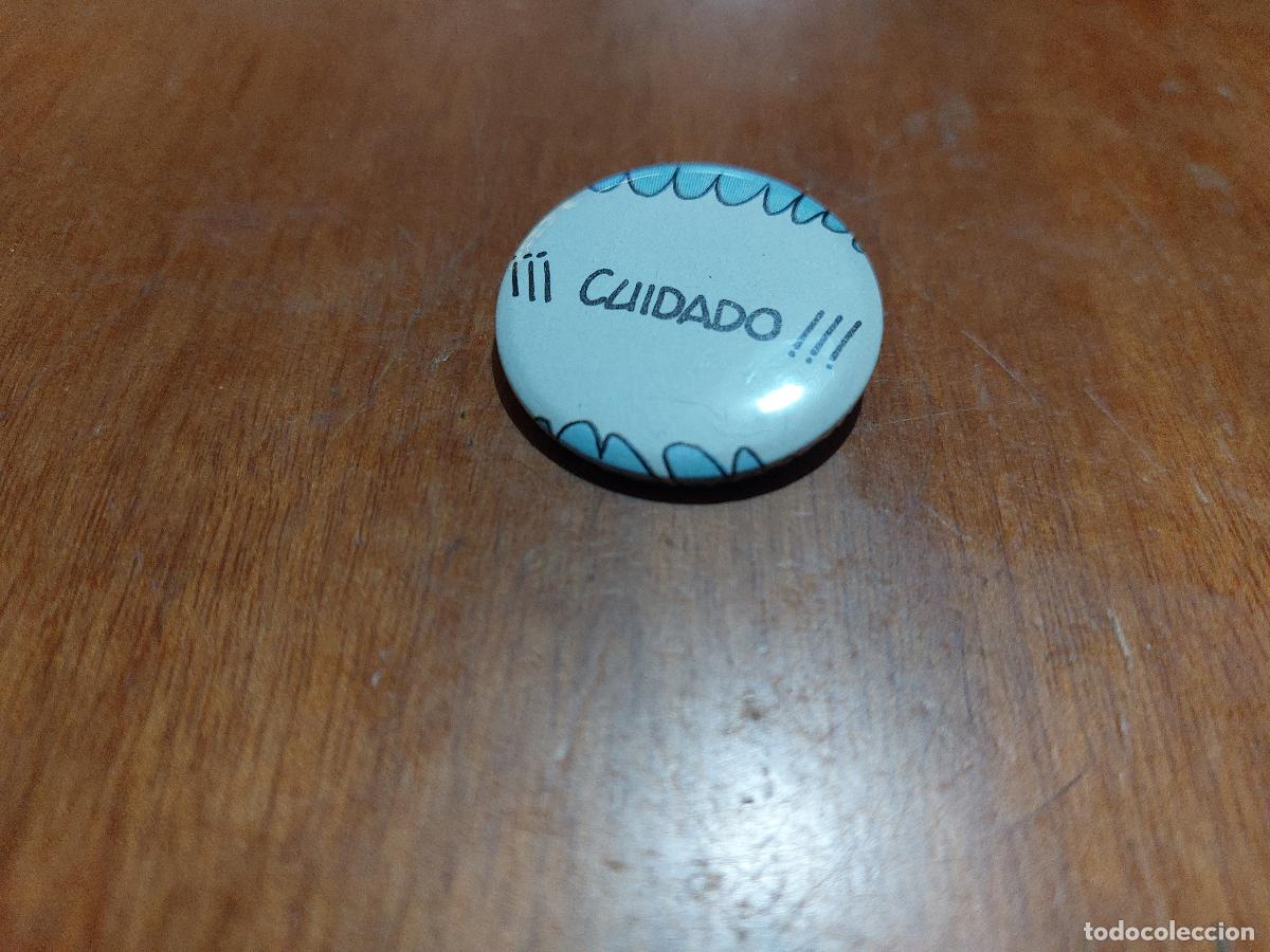 Pins de colecci&oacute;n: CUIDADO BOCADILLO COMIC. CHAPA PIN. 0,31 MM MET&Aacute;LICA POR DETR&Aacute;S. SIN USO. DIFICIL