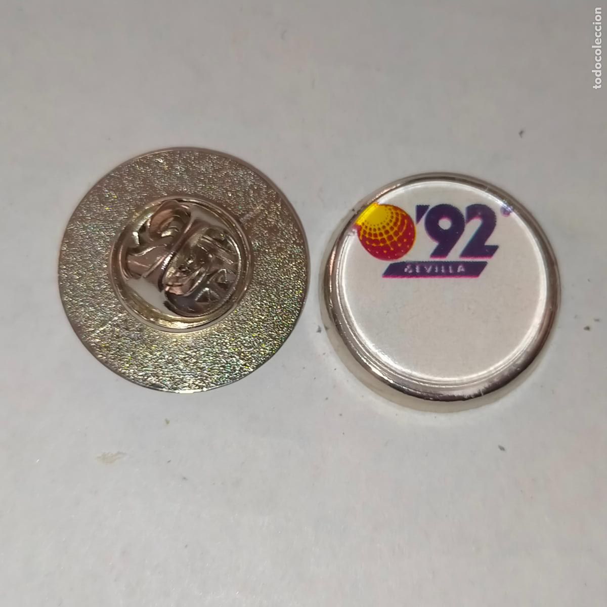 Pin's de collection: pin redondo metal - SEVILLA EXPO 92