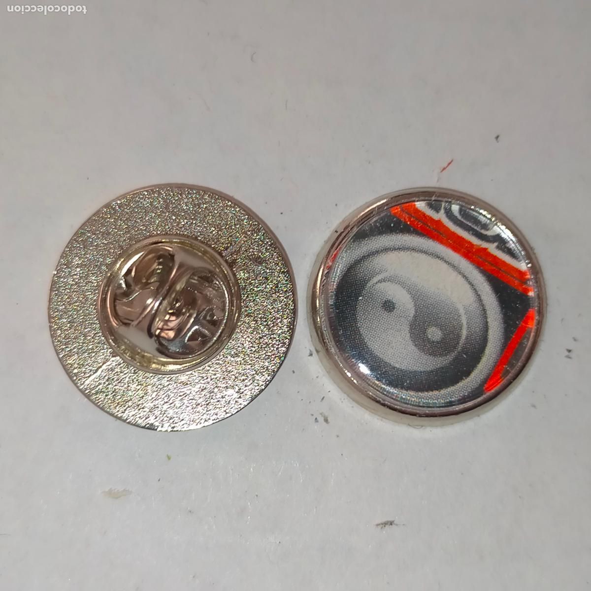 Pin's de collection: pin redondo metal - TAOISMO YIN Y YANG