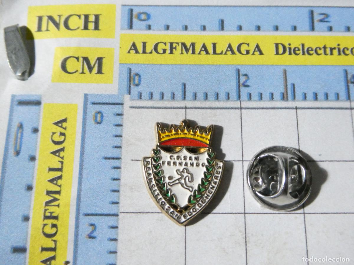Pins de cole&ccedil;&atilde;o: PIN DE DEPORTES. F&Uacute;TBOL. CD SAN FERNANDO DE HENARES MADRID. ESCUDO EQUIPO