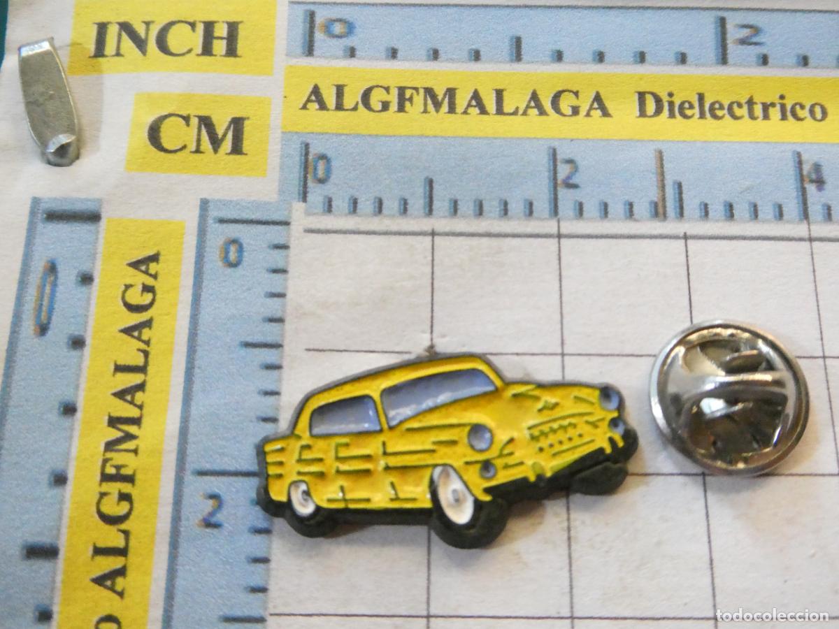Pins e Spille di collezione: PIN DE COCHES MOTOS. ANTIGUO COCHE A&Ntilde;OS 60