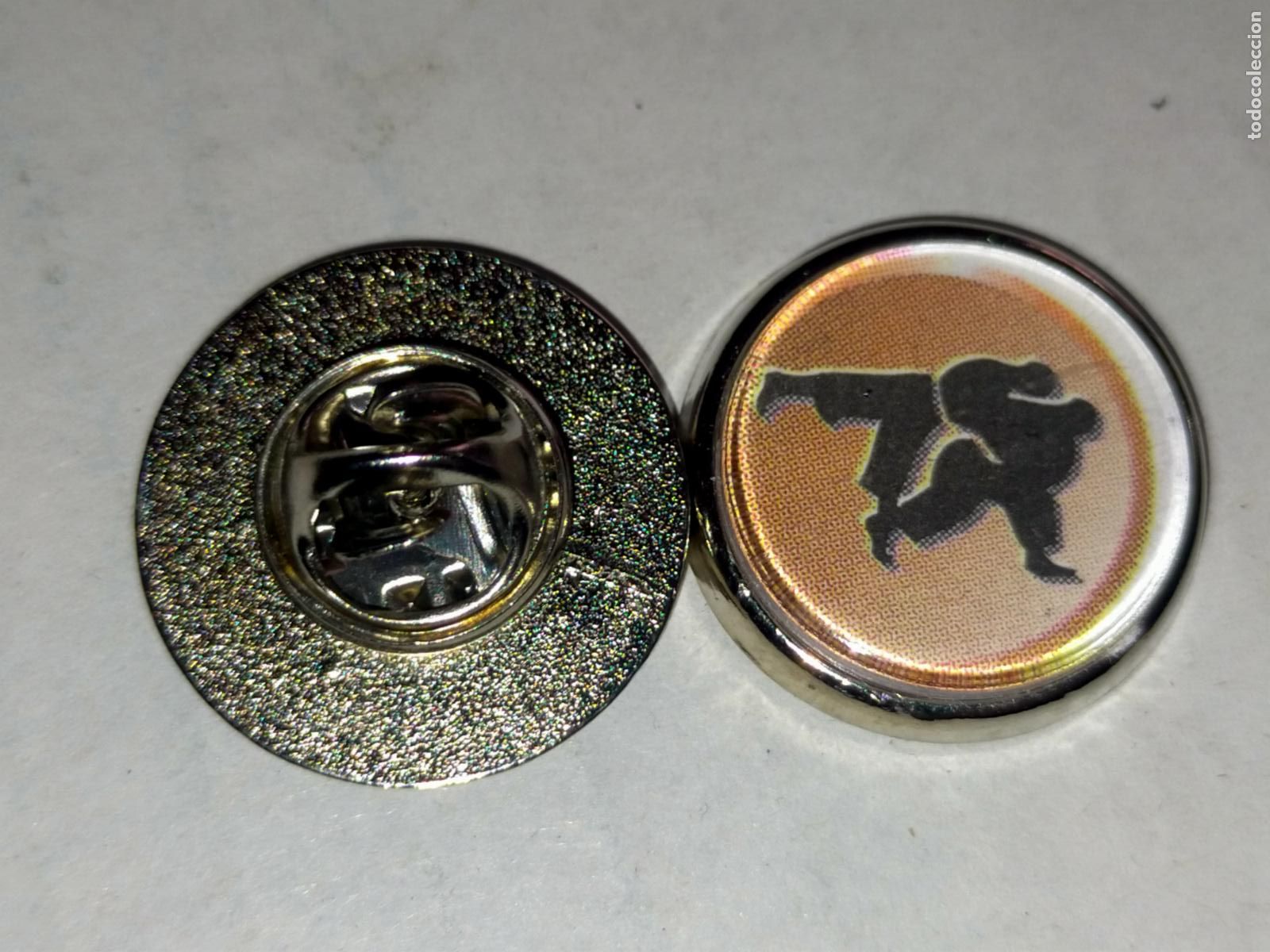 Pins de colecci&oacute;n: pin redondo metal - deportes Olimpiadas juegos Ol&iacute;mpicos yudo