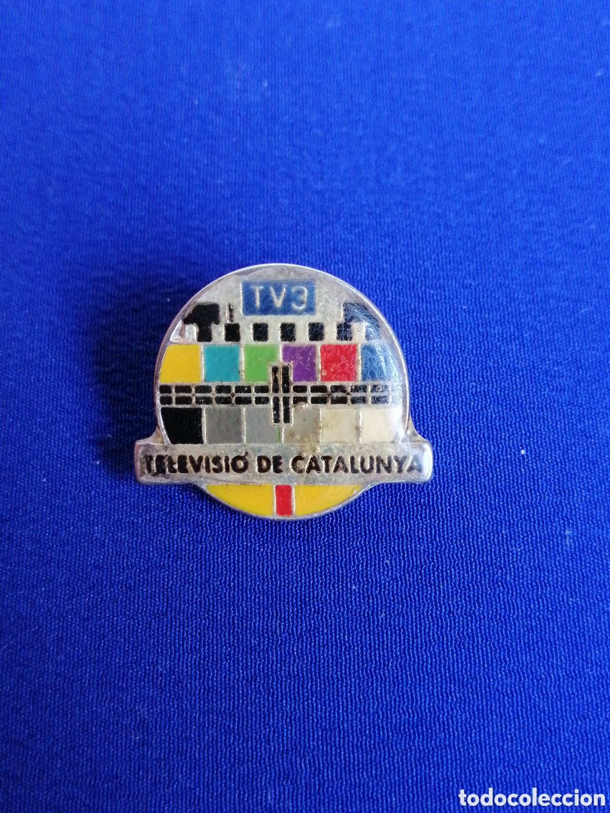Pin's de collection: TELEVISION DE CATALU&Ntilde;A - TV3 PIN