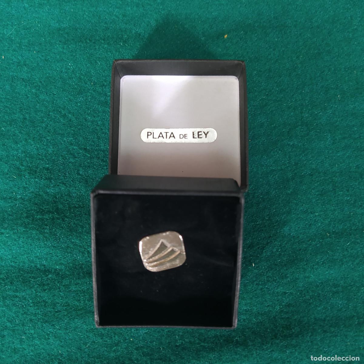 Pins de colecci&oacute;n: PIN CAJA CANARIAS DE PLATA DE LEY - Foto 1