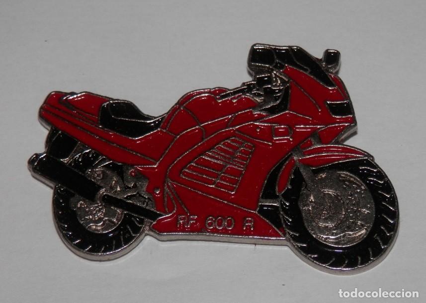 Pins de colecci&oacute;n: UN PIN'S DE LA MARCA HONDA RF 600 R