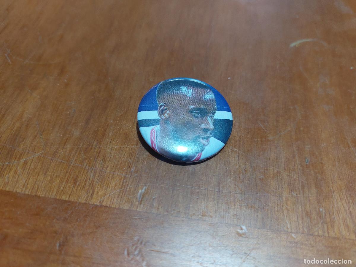 Pins de colecci&oacute;n: LUKEBAKIO. SEVILLA FC. DEPORTE. FUTBOL CHAPAS. PIN. 0,31 MM. MET&Aacute;LICA POR DETR&Aacute;S. SIN USO. DIFICIL