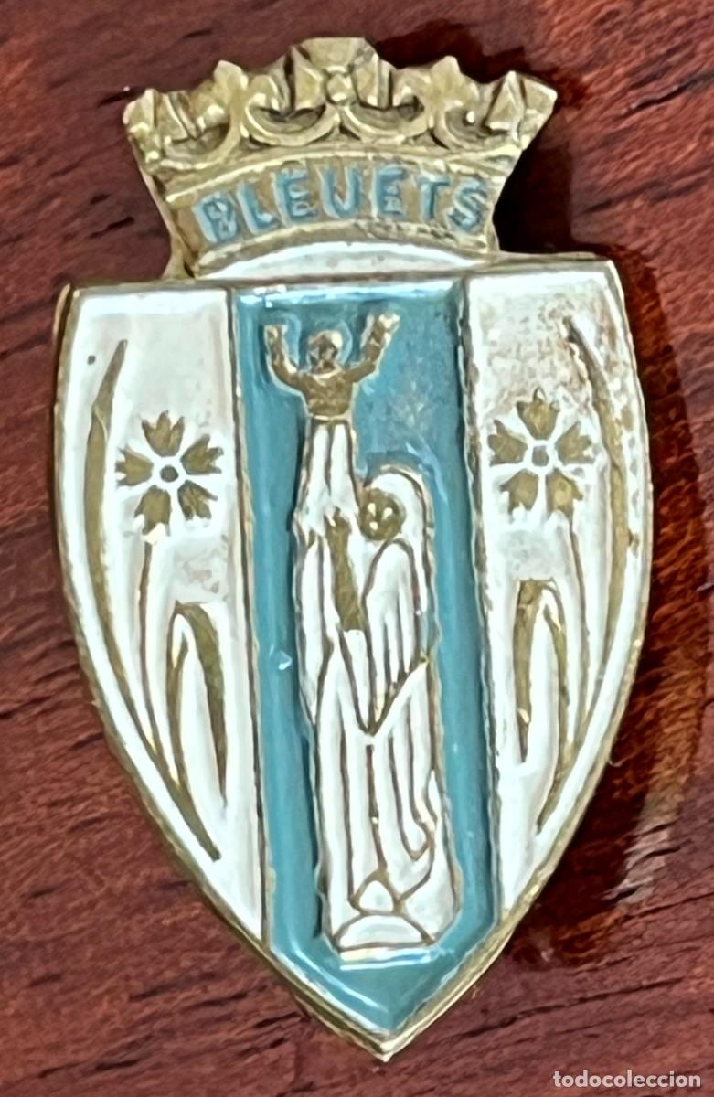 Pins de colecci&oacute;n: ANTIGUA INSIGNIA PIN BLEUETS, SISTEMA DE IMPERDIBLE