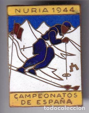 Pins de colecci&oacute;n: ANTIGUA INSIGNIA ESMALTADA IMPERDIBLE CAMPEONATOS ESPA&Ntilde;A ESQUI EN NURIA A&Ntilde;O 1944 TAMA&Ntilde;O 3,3cmx 2,5cm