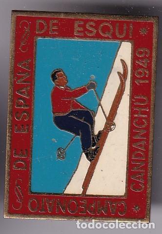 Pins de colecci&oacute;n: ANTIGUA INSIGNIA IMPERDIBLE DEL CAMPEONATO DE ESPA&Ntilde;A ESQUI EN CANDANCHU A&Ntilde;O 1949 TAMA&Ntilde;O 3,6cm x2,6cm