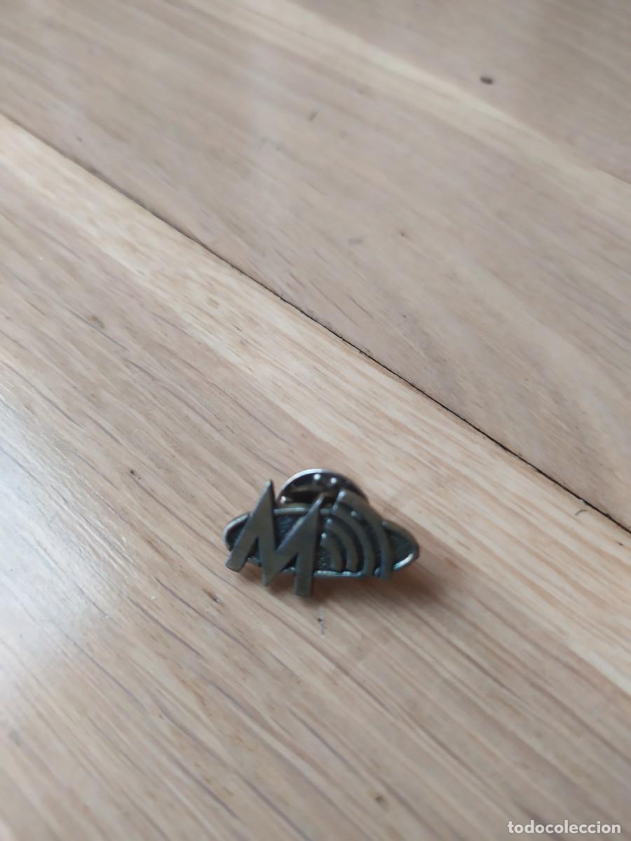 Pins de colecci&oacute;n: PIN DE RADIO MARCA. NUEVO. - Foto 1